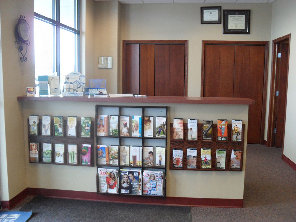 Idea Chiropractic Reception Desk